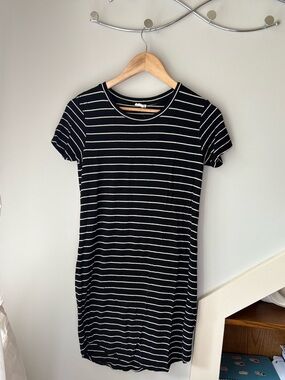 Black and White Striped Short Sleeve Dress